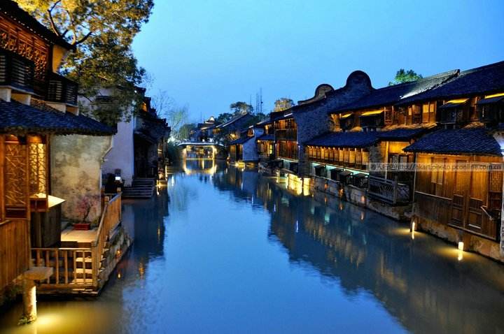 从三种时态看乌镇与古北水镇的“智慧旅游”服务